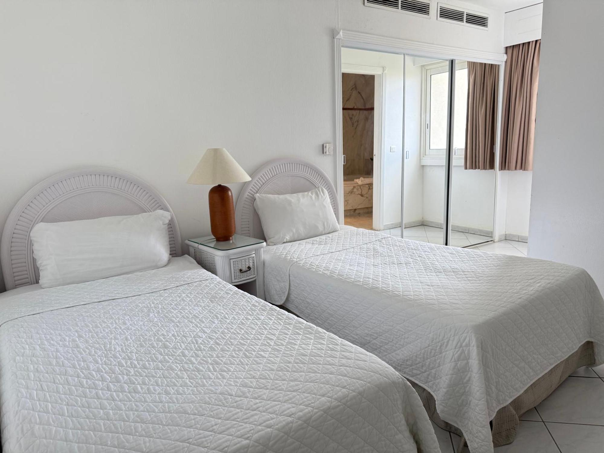 Sapphire Beach Club Resort Cupecoy  Eksteriør bilde